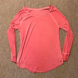 American eagle long-sleeve jegging tee
